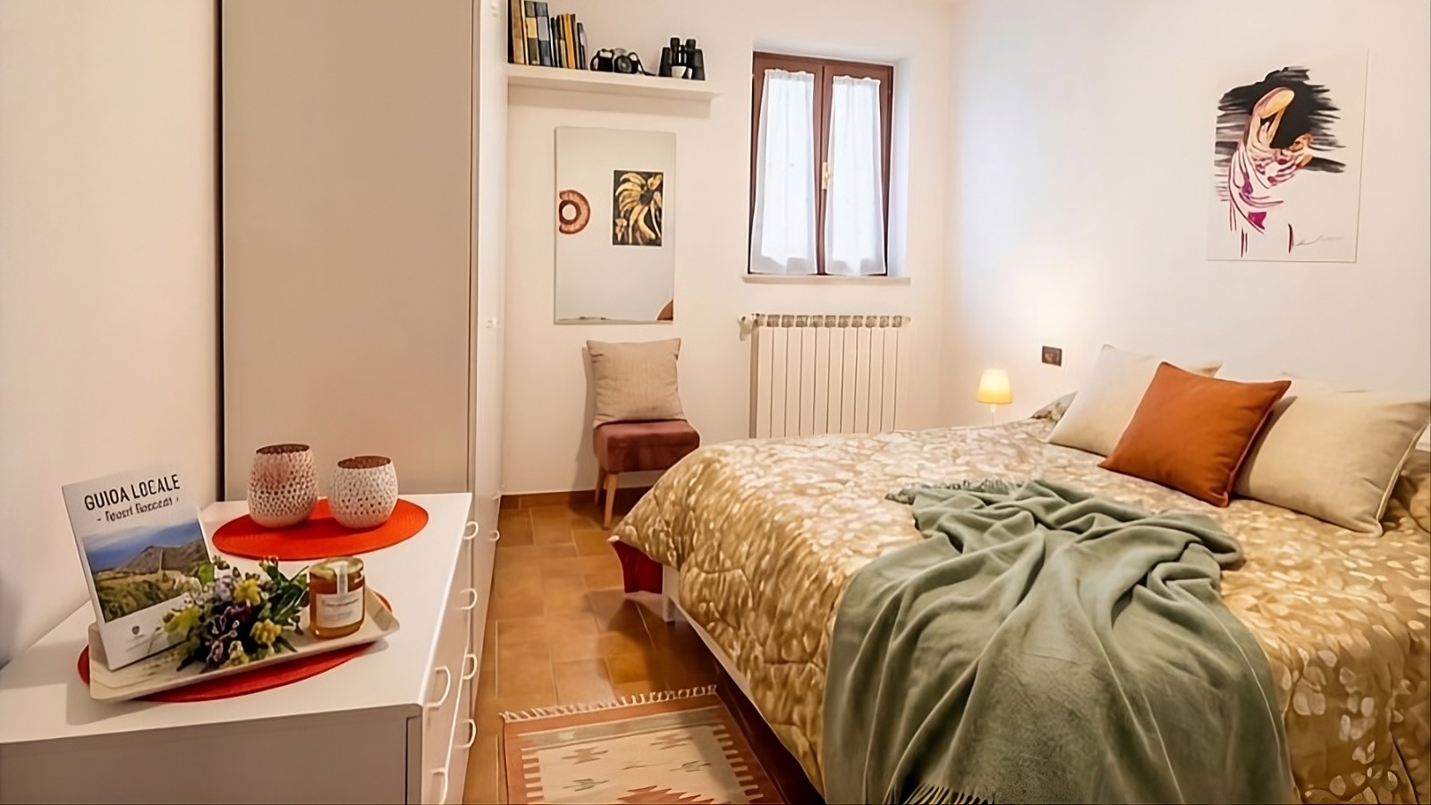 Camera matrimoniale luminosa